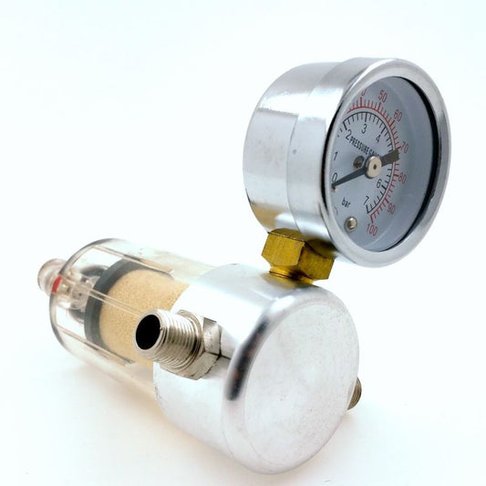 Water separator with pressure gauge 0-7 bar